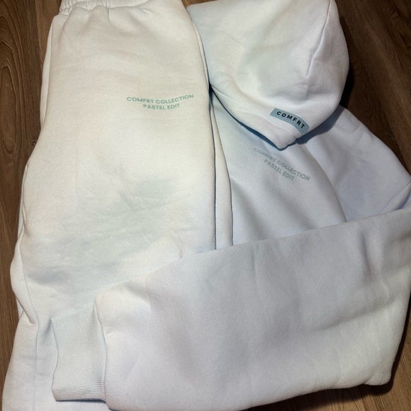 Comfrt Other - Comfort Collection Pastel Edit White Hoodie and Sweatpants Set